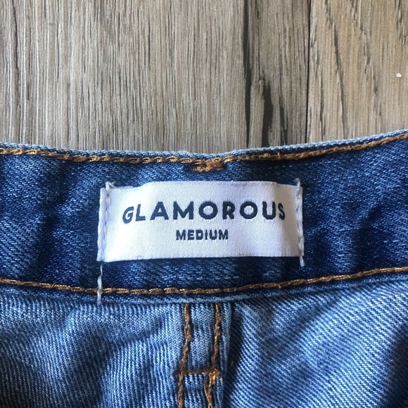 🔥SALE- Any 4/$20.   Glamorous Denim Cut Off Shorts​ - Picture 2 of 3